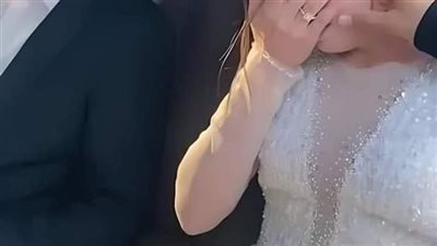 بعد قصة حب طويلة تم النصيب بينه وبين الفتاة التي احبها