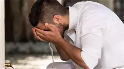 كنت لا أصلي قبل الثلاثين عام والآن أصبحت ملتزم بالصلاة هل المفروض قضاء ما فاتني ام اتوب واستغفر