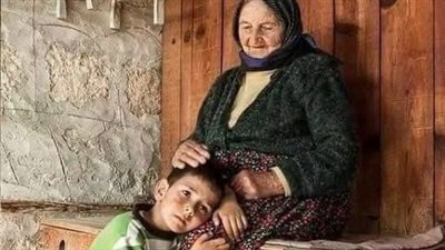 يحكي أنه كان يوجد طالباً في المدرسة كامله بقلم سمير القناوص