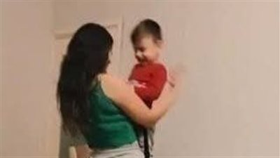 طفلي كشف لي 