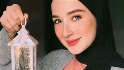 الرجل الغريب والمنديل الأحمر